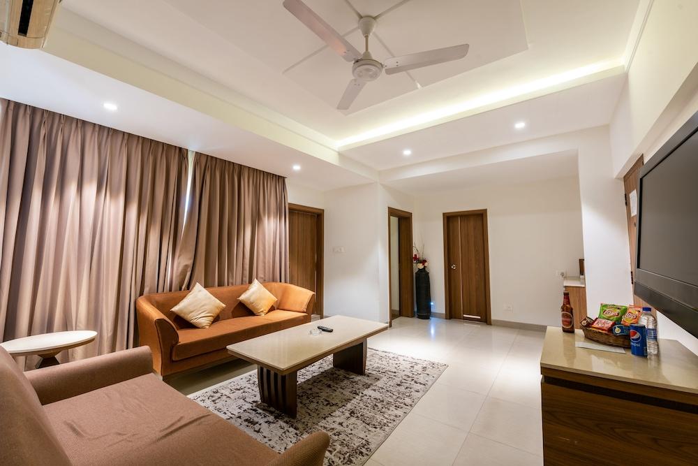 Hotel Treebo Trend Surya Nashik Zewnętrze zdjęcie