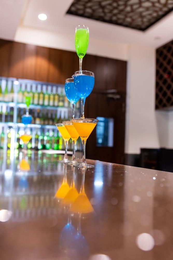 Hotel Treebo Trend Surya Nashik Zewnętrze zdjęcie