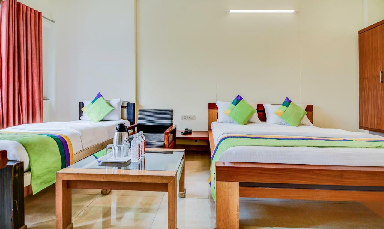 Hotel Treebo Trend Surya Nashik Zewnętrze zdjęcie
