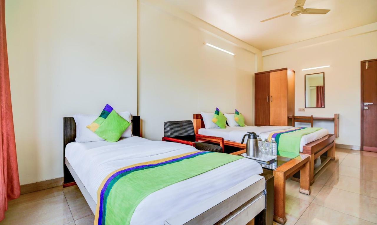Hotel Treebo Trend Surya Nashik Zewnętrze zdjęcie