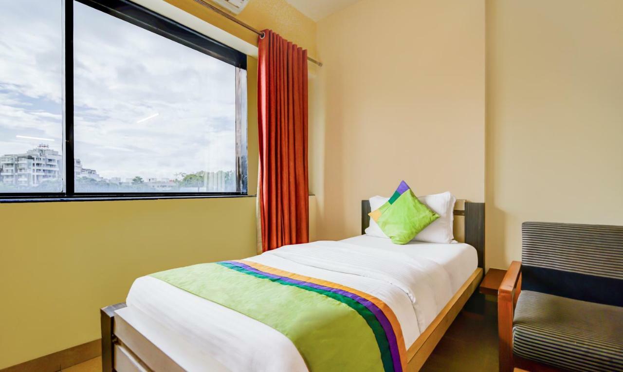 Hotel Treebo Trend Surya Nashik Zewnętrze zdjęcie