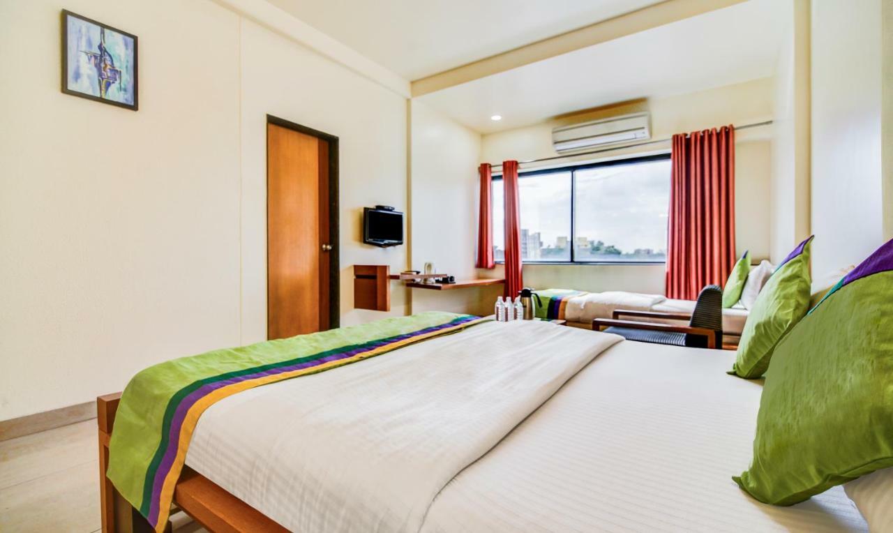 Hotel Treebo Trend Surya Nashik Zewnętrze zdjęcie
