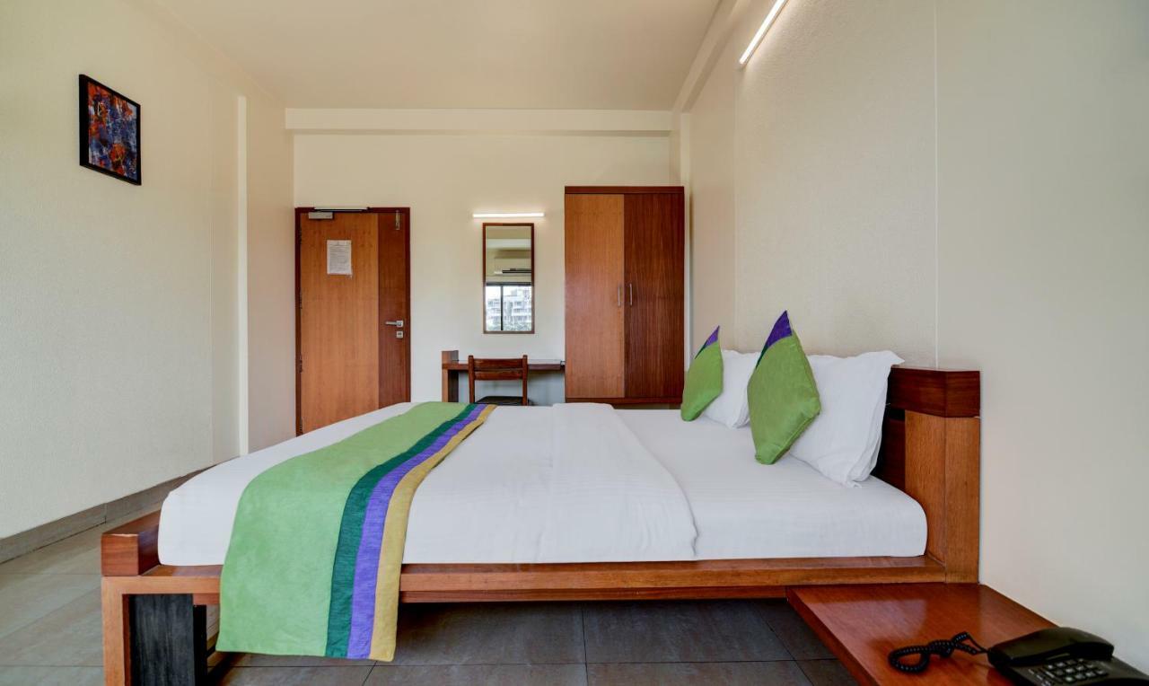 Hotel Treebo Trend Surya Nashik Zewnętrze zdjęcie