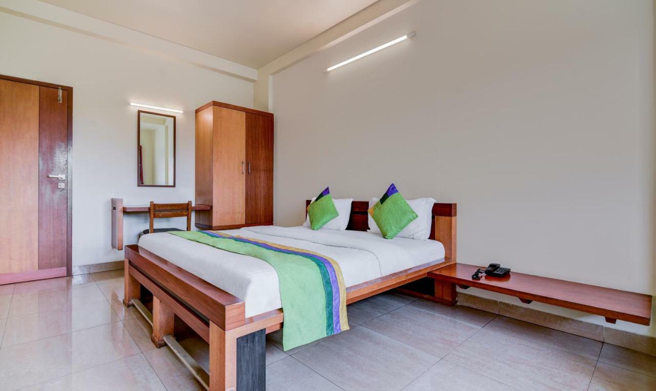 Hotel Treebo Trend Surya Nashik Zewnętrze zdjęcie