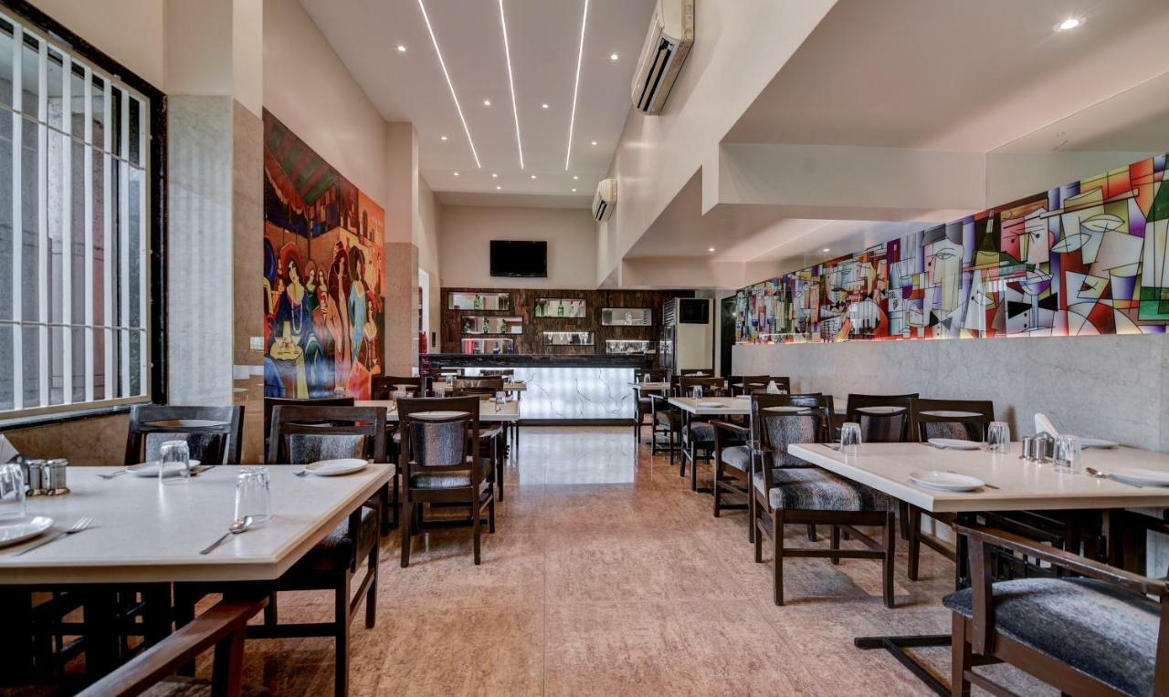 Hotel Treebo Trend Surya Nashik Zewnętrze zdjęcie